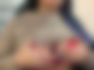 Live cam show with April-Kershaw - Garter on Gym Cam Girls