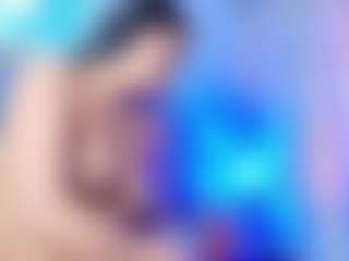 Ava777 MILF webcam performer live streaming