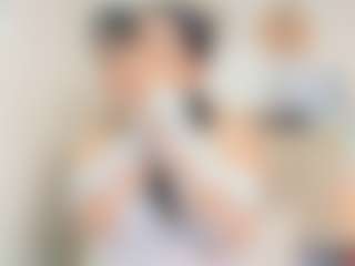 Ava777 MILF webcam performer live streaming