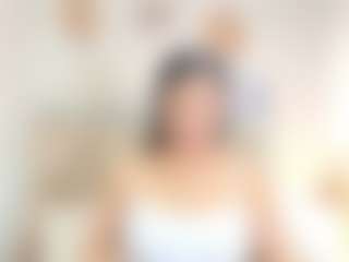 Ava777 MILF webcam performer live streaming