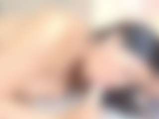 Ava777 MILF webcam performer live streaming