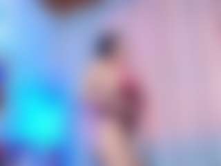 Ava777 MILF webcam performer live streaming