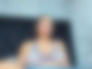 Ava777's Live Sex Cam Show