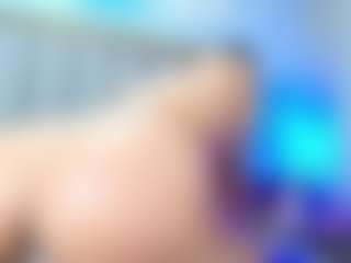 Ava777 MILF webcam performer live streaming