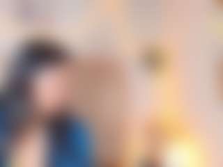 Ava777 MILF webcam performer live streaming
