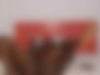 Live cam show with freakydona - Black Petite on instabang