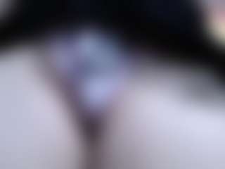 Live cam show with HairyValeri - Petite on justonemore.cc