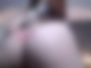 Live cam show with HairyValeri - Dildo Or Vibrator on Latina Girls