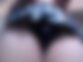 Live cam show with HairyValeri - Twerk on Camsoda