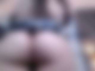 Live cam show with HairyValeri - Gagging on Camsoda