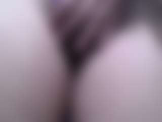Live cam show with HairyValeri - Fingers on Camsoda