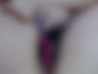 Live cam show with HairyValeri - Brown Eyes Teen (18+) on Camversity