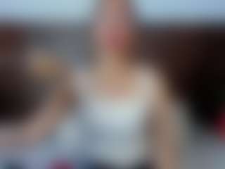 Live cam show with Lucy Liiu - Moaning on Camsoda
