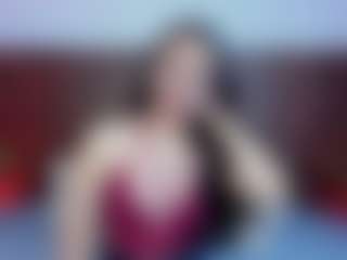 Live cam show with Lucy Liiu - Spanks on Milf Play