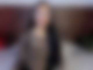 Live cam show with Lucy Liiu - Glasses on CamClone