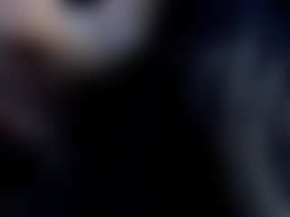 Live cam show with Lucy Liiu - Juguetes on Mixed Magazine Live