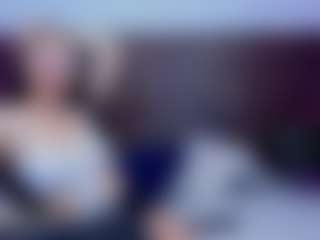 Live cam show with Lucy Liiu - Juguetes on Hubzter Live