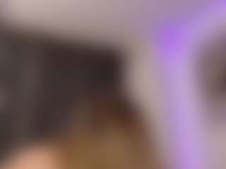 Live cam show with natashaa-black - Camel Toe on crypto-cams