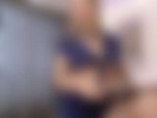 Live cam show with natashaa-black - Oil on milfzrlive.com