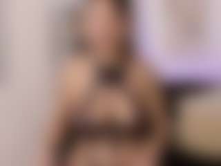 natashaa-black's Live Sex Cam Show
