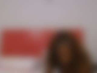 Live cam show with queendivaSash - Deepthroat on Camsoda