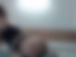Live cam show with Anabellaa11 - Double Penetration on livesuperchat.net