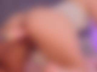 Pretty-Johnson's Live Sex Cam Show