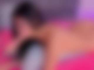 Pretty-Johnson's Live Sex Cam Show