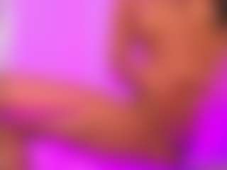 Pretty-Johnson's Live Sex Cam Show