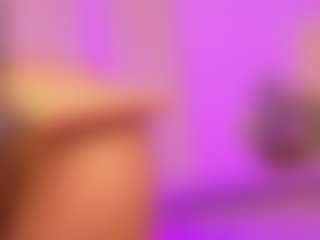 Pretty-Johnson's Live Sex Cam Show