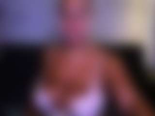 Live cam show with Cara harris - Butt Plug on Camsoda