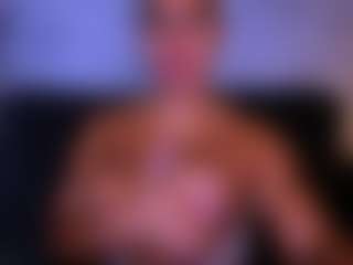 Live cam show with Cara harris - Smoke on Gym Cam Girls