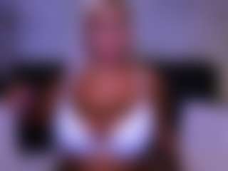 Live cam show with Cara harris - Butt Plug on Camsoda