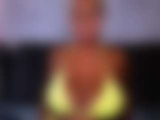 Live cam show with Cara harris - Smoke on Camsoda