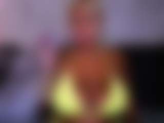 Live cam show with Cara harris - Smoke on Dare Cams