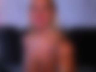 Live cam show with Cara harris - BBW Mature on SmokeAndPoke