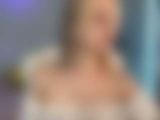 VikkiMoon's Live Sex Cam Show