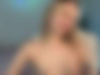 VikkiMoon's Live Sex Cam Show