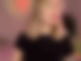 Live cam show with VikkiMoon - Blue Eyes on mypornchat.com