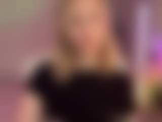 VikkiMoon's Live Sex Cam Show