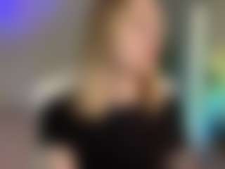 VikkiMoon's Live Sex Cam Show