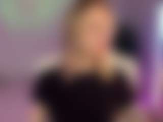 VikkiMoon's Live Sex Cam Show