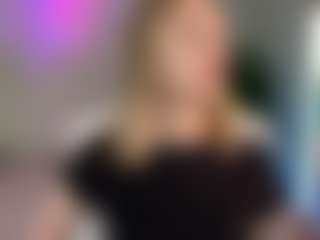 VikkiMoon's Live Sex Cam Show