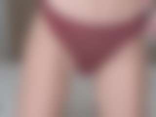 Live-Cam-Show mit vivian - Striptease auf Camsoda