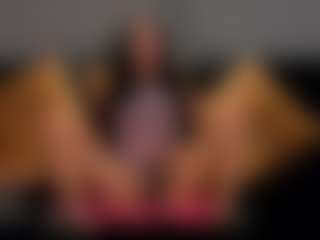Live cam show with AmaliaCruss - Granny on xDating