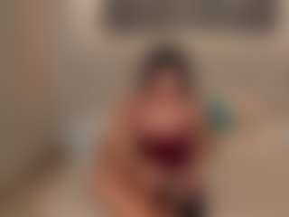 Live cam show with AmaliaCruss - Granny on Camsoda