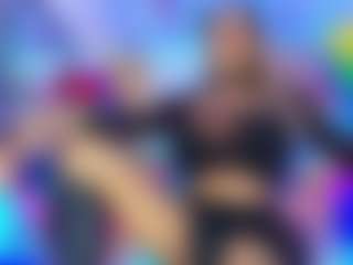 KAROLL-TS's Live Sex Cam Show