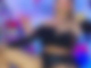 KAROLL-TS's Live Sex Cam Show