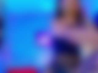 Live cam show with KAROLL-TS - Brown Eyes on TeamSkeetLive