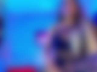 Live cam show with KAROLL-TS - Average on Porn Luv